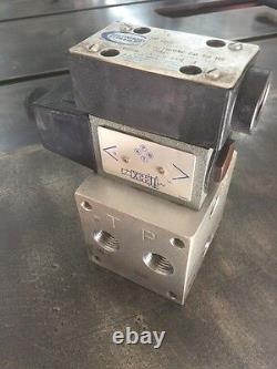 Continental Hydraulics Directional Valve Unit VS5M-1A-GB-60L-J with Manifold