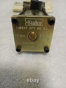 Parker 999401-12B Hydraulic Directional Control Valve 12VDC
