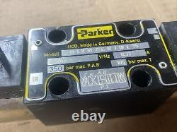 Parker D1VW4CNJWL75 Hydraulic Directional Control Valve 24VDC FAST SHIPPING