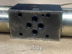 Parker D1VW4CNJWL75 Hydraulic Directional Control Valve 24VDC FAST SHIPPING