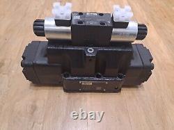 Parker Hydraulic D91VW001C3NJW91 Pilot Operated Directional Control Valve, 24Vdc