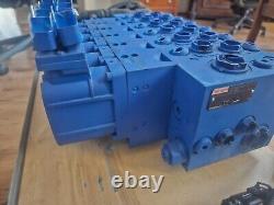 Rexroth R901117258, hydraulic valve /Sandvik Directional Valve 55090390 NEW