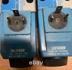 Two Vickers Hm 02-331885 Hydraulic Directional Control Valves