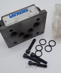 Vickers DGAM 3 01 10R Hydraulic Directional Control Valve Adaptor Plate