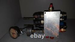 Vickers Directional Control Valve Assy with Gauges & Hydraulic Block