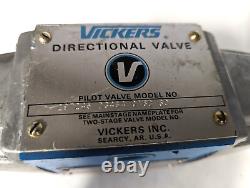 Vickers Four-Way Directional Hydraulic Solenoid Valve, 297245-DG4S4-016C-50