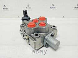 Walvoil 7GH121100 Hydraulic Directional Control Valve NEW