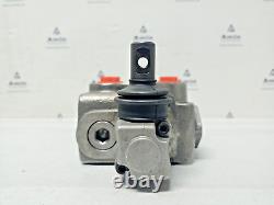 Walvoil 7GH121100 Hydraulic Directional Control Valve NEW